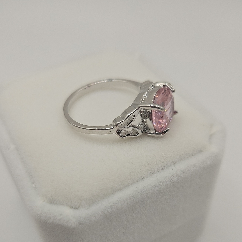 Source Unknown Silver Ring With Pink Stone - image 5